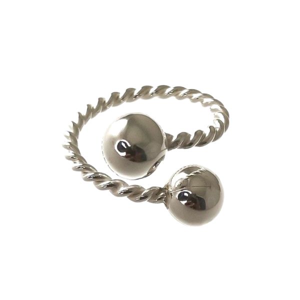 anillo de plata bolas