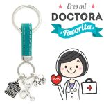 llavero-mujer-doctora-plata